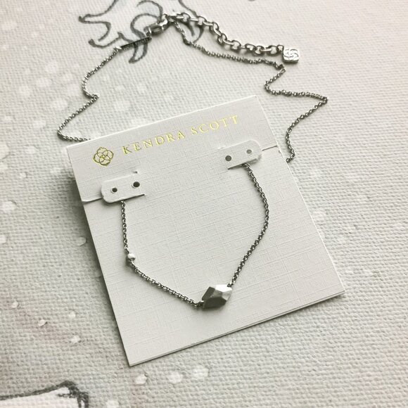 Kendra Scott Laureen Pendant Necklace | Silver - Picture 1 of 3